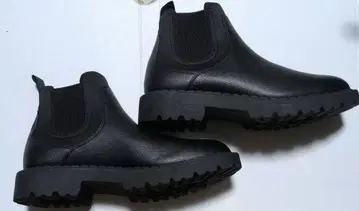 [ 새상품급 ] UNIQLO C 블랙 사이드 고어 부츠 26cm