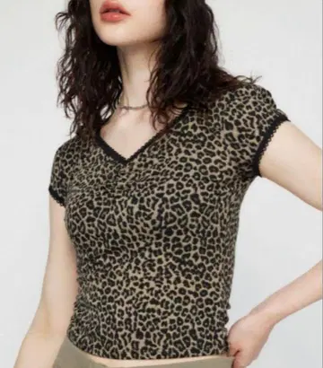 Laguagem LEOPARD LACE 상의