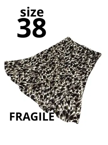 FRAGILE 플레어 스커트 잎 패턴 사이즈 38 올 패턴