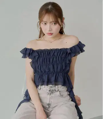 Chico 레이스 드롭 프릴 셔링 블라우스