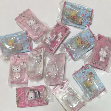 HELLO KITTY 패키지 미니어처 컬렉션 세트 판매