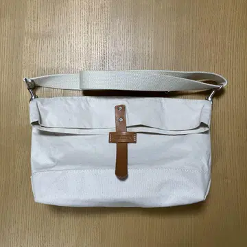 HERITAGE LEATHER Co 숄더백