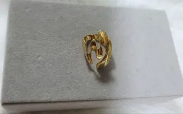 18금 골드 유선형 반지 9g