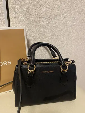 MICHAEL KORS 블랙 핸드백 [ 새상품 ]