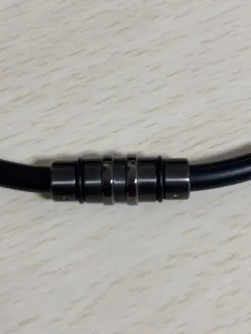 목걸이 M 블랙 콜란트