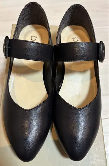 미사용 새상품 히미코 2WAY 벨트 디자인 펌프스 블랙 24cm
