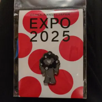 EXPO2025 미야쿠미야쿠 핀 배지 블랙 핀즈