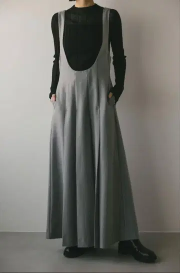 STYLEMIXER 스타일미키서 딥 U 플리츠 원피스