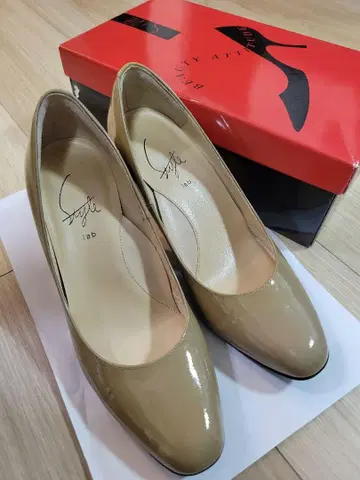 STYLE lab 그레이지 에나멜 펌프스 23.5cm