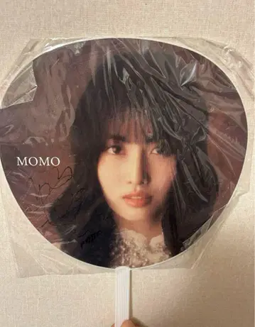 TWICE 모모 부채 트레이딩 카드 친필 사인