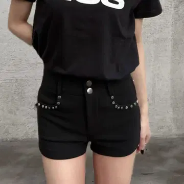 kiss the club studded short pants