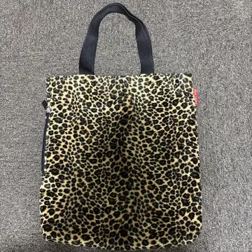 레오파드 무늬 토트백
