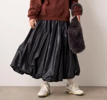 emmi 에미 볼륨 벌룬 스커트