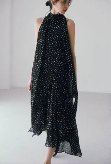 ZARA ZW COLLECTION 홀터넥 도트 무늬 원피스