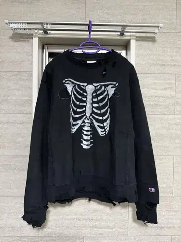 Reverse Weave 블랙 paint boro sweat