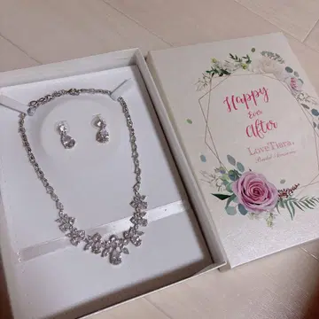 LoveTiara 아이리스 지르코니아 목걸이 & 귀걸이 세트 실버