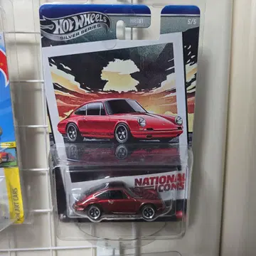 Hot Wheels Porsche 911 Silver Series