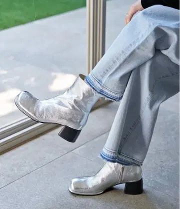 스픽 앤 스팬 부츠 실버 숏부츠 알름