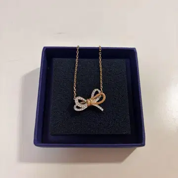 스와로브스키 Lifelong Bow 펜던트