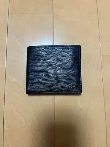 Calvin Klein 블랙 접이식 지갑