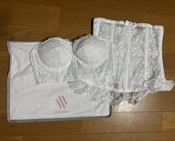 화이트 브라이덜 이너 C70