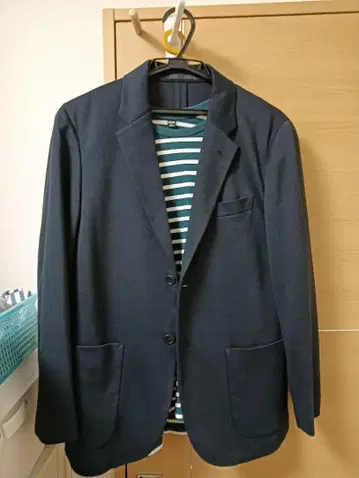 UNIQLO 자켓 네이비 사이즈 M 상당 티셔츠 포함
