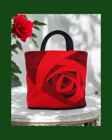 미사용 새상품! 구루메가스리 기우에몬 토트백 로즈 가든 레드