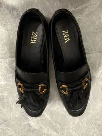 ZARA 블랙 태슬 로퍼 39