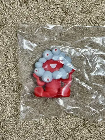미야쿠미야쿠 캡슐 토이