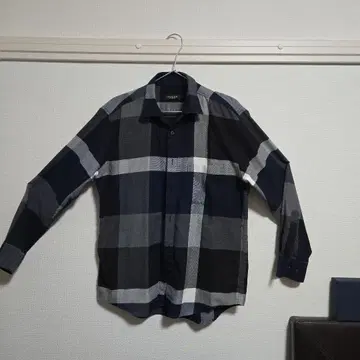 BLACK LABEL CRESTBRIDGE M 네이비 계열 체크 셔츠