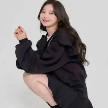 JILTU 지르추 baby frill hoodie 후드티 블랙