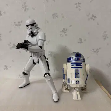 스톰 트루퍼, R2-D2 피규어