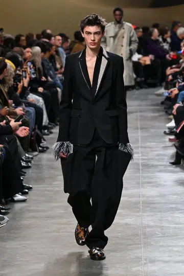 sacai 25aw 테일러드 자켓