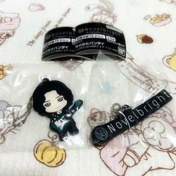 Novelbright 캡슐 러버 마스코트 2개