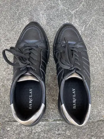 BARCLAY 블랙스니커즈 가죽