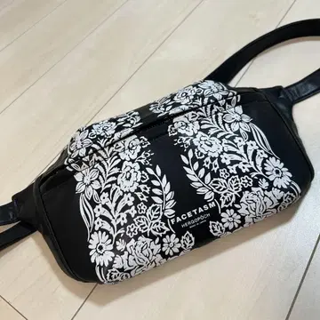 FACETASM x HERGOPOCH 바디백