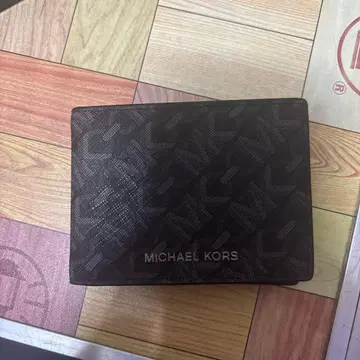 MICHAEL KORS 패스 케이스