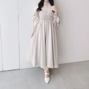 안미르 V컷 프릴 슬리브 OP 원피스