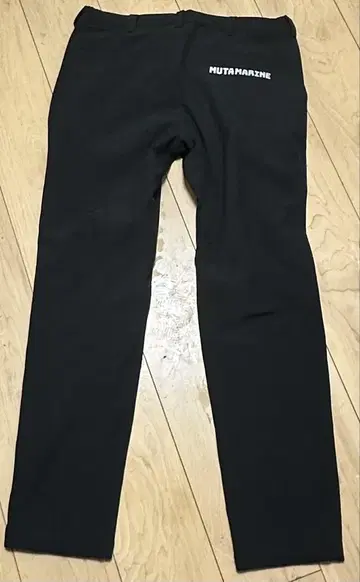 MUTA MARINE 블랙 팬츠 L 사이즈 웜 팬츠
