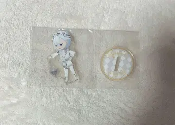 트위스테 아크릴 스탠드