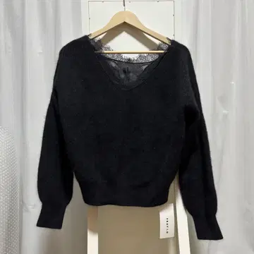 택 포함 새상품 FRAY I.D 24AW 레이스 트리밍 라쿤 풀오버 니트