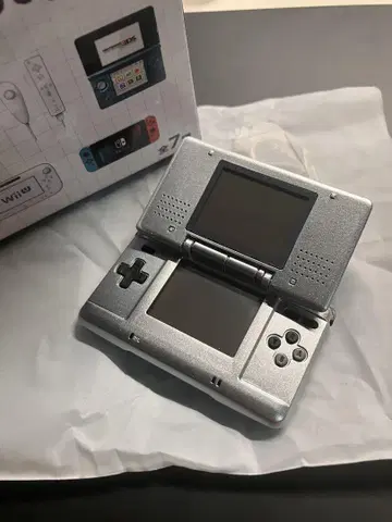 닌텐도 뮤지엄 DS 게임 하드 키링 컬렉션