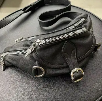 블랙 가죽 너트 팩 허리 백 바디백 대거