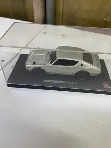 교쇼 1/64 스카이라인 2000 GT-R KPGC110
