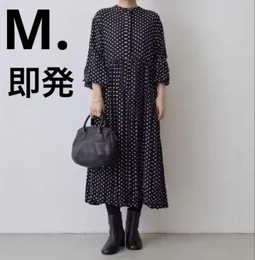 댓글 필수 새상품 즉시 발송 BEARDSLEY 비어즐리 도트 개더 원피스