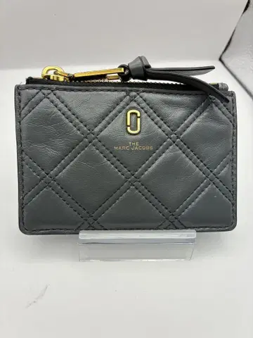 MARC JACOBS 마크제이콥스 고품질 그레이 프래그먼트 케이스