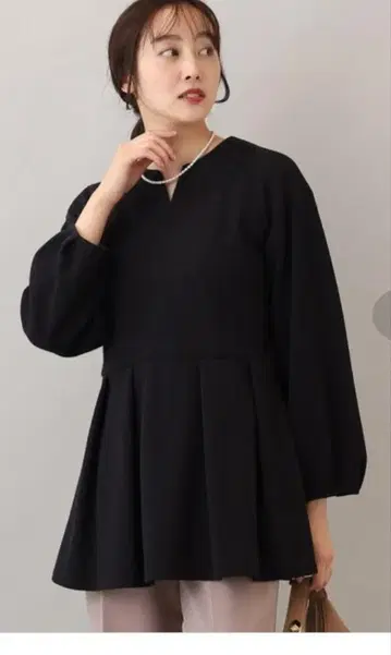 언타이틀 상의 인디비 리플렉트 로트레아몽 23구 이에나 맥피