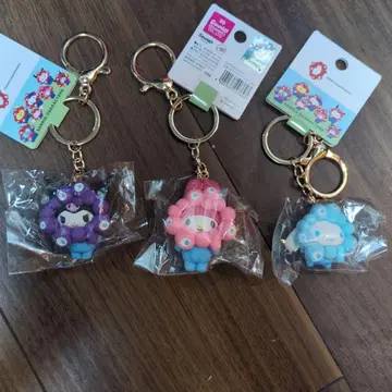 산리오 만박 미야쿠미야쿠 콜라보 키링