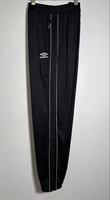 UMBRO 엄브로 자수 로고 사이드 라인 트랙 팬츠