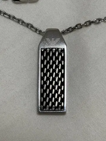ARMANI 목걸이